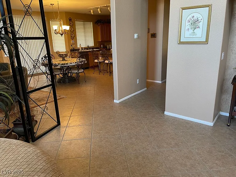 170 Arches Ct — Photo 12