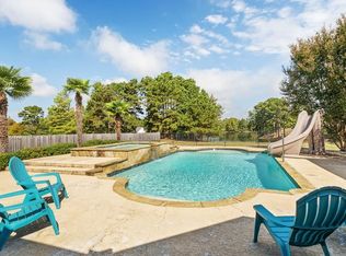 1243 Beaver Lake Dr, Texarkana, TX 75501