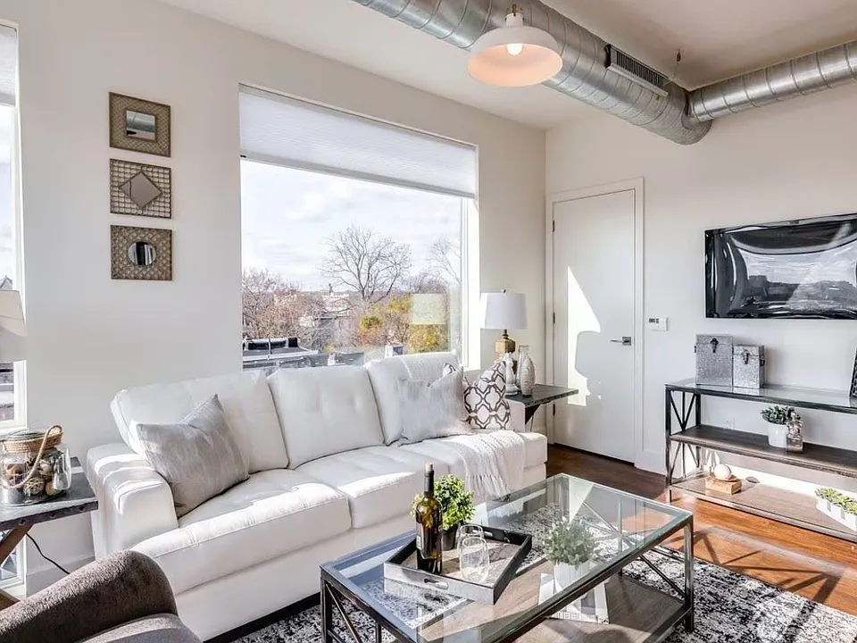2617 W Girard Ave #5D