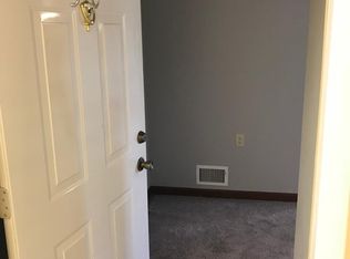 601 Broad Ave APT 3C, Belle Vernon, PA