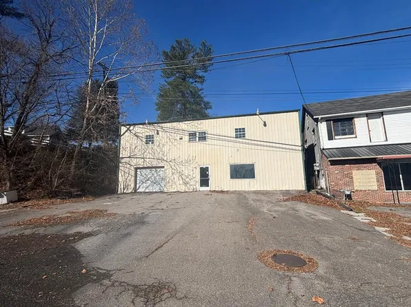 6195 Governor G C Peery Hwy, Richlands, VA 24641