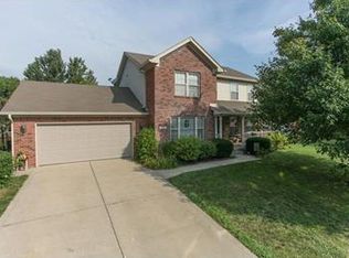 690 Capricorn Dr, Franklin, IN 46131
