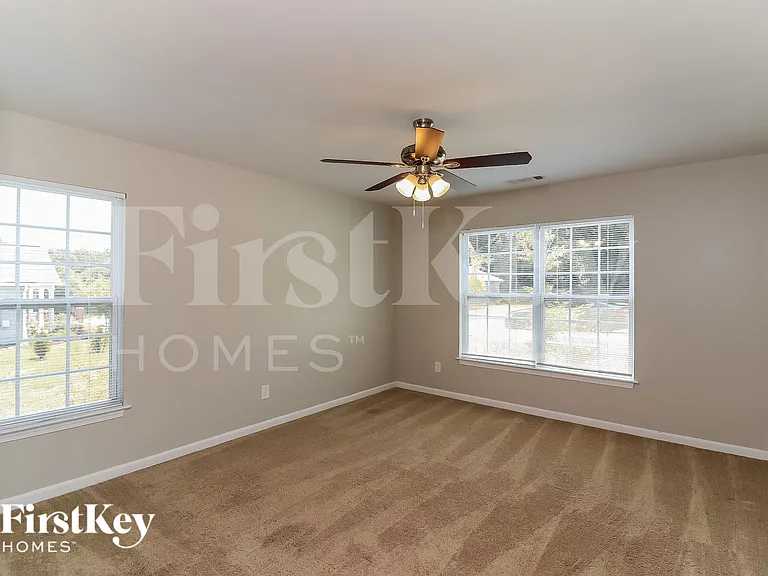 8409 Military Way — Photo 10