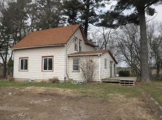 17334 375th St, Taylors Falls, MN 55084