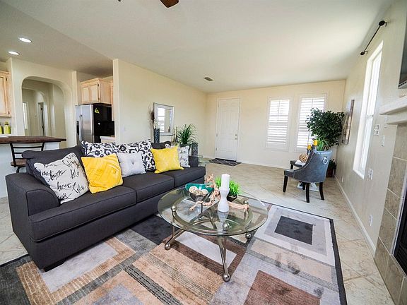 4th image of 1183 Kneebone Ct