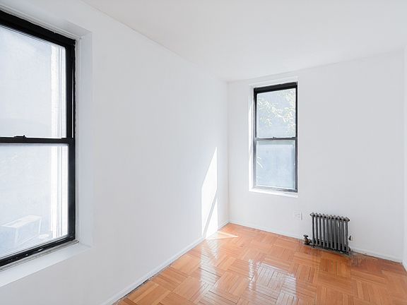 4th image of 366 W 52nd St #4CC