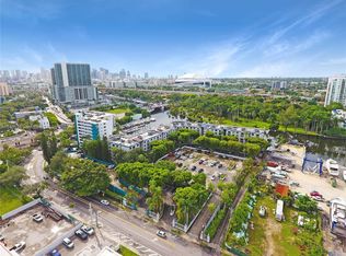 1720 NW North River Dr APT 402, Miami, FL 33125