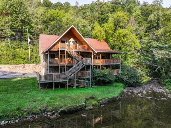 4273 Pittman Center Rd, Sevierville, TN 37876