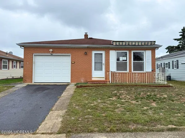 9 Mirador Court, Toms River, NJ 08757