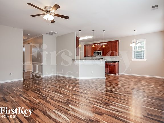 3rd image of 7523 Coastal Way