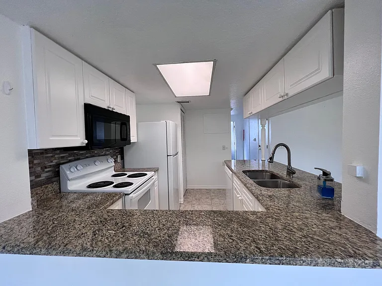 329 Orchid Dr — Photo 15