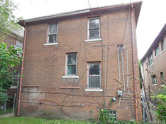 5th image of 16180 Lawton St