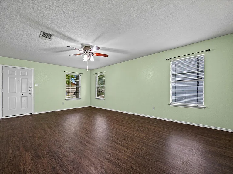 17305 Dashwood Creek Dr — Photo 5