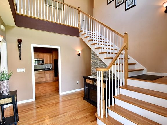 2nd image of 37 Heather Hills Dr