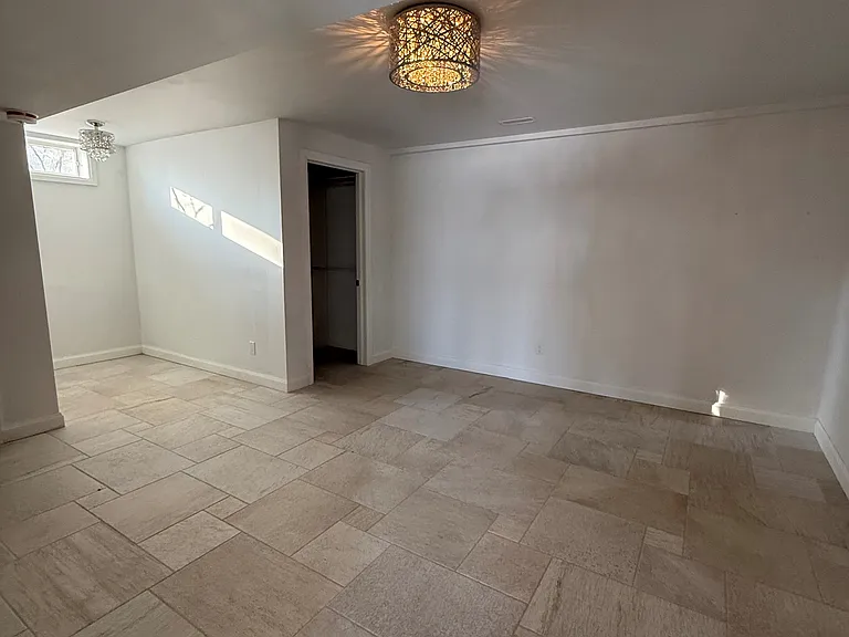 5403 Jones Baseline — Photo 28