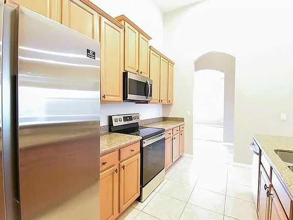 5th image of 1634 Tennyson Ct