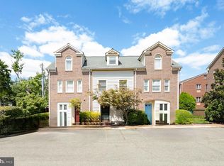 1128 N Stafford St, Arlington, VA 22201
