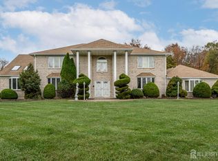 4 Drinking Brook Rd, Monmouth Junction, NJ 08852