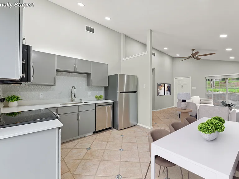 1015 E Yager Ln #158 — Photo 6