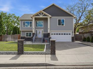8021 W Hood Ave, Kennewick, WA 99336