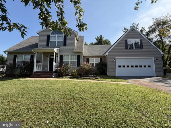 1183 Oakland Dr, King George, VA 22485