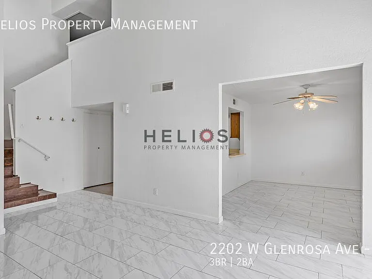 2202 W Glenrosa Ave #3 — Photo 4