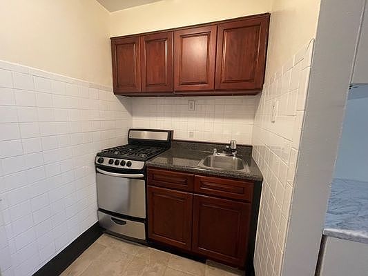 3rd image of 60 E 79th St APT 2A