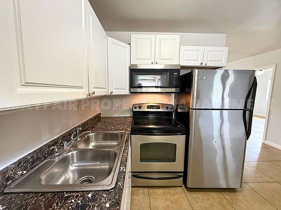 3rd image of 380 Kingsbridge St