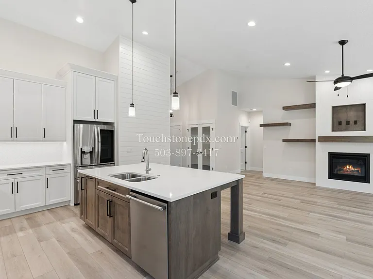 740 Jordan Elizabeth Ave SE — Photo 12