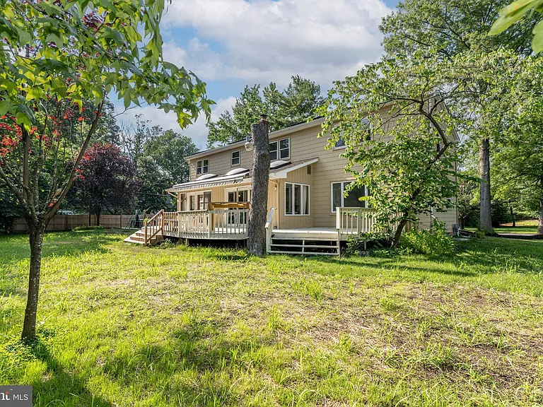 1800 Lark Ln — Photo 66