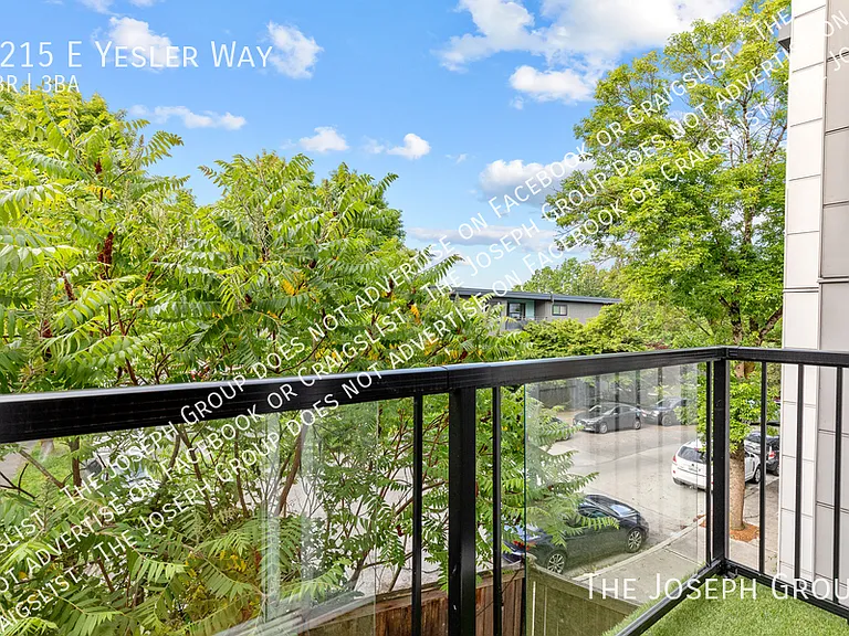 2215 E Yesler Way — Photo 13