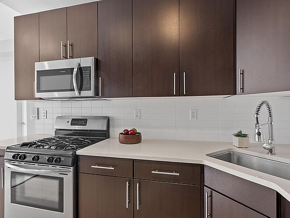 5th image of 1300 Park Ave APT 2B