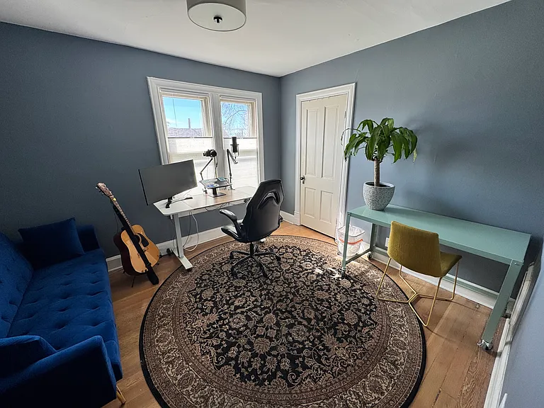 217 N F St — Photo 3