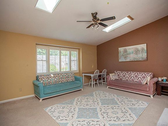 4th image of 8218 Vicksburg Pl