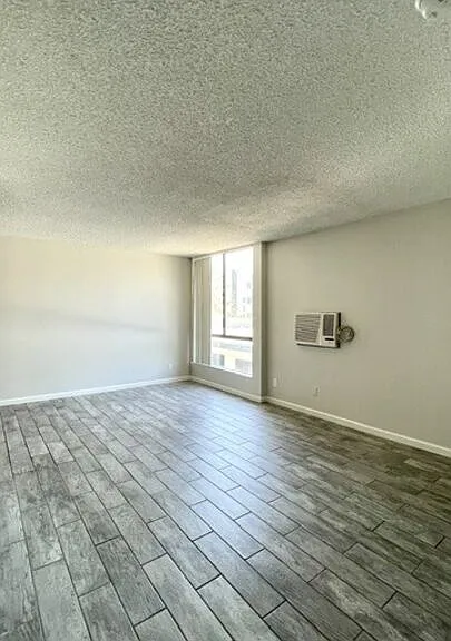 922 N Hudson Ave #10 — Photo 6