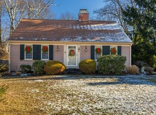55 Green St, Fairhaven, MA 02719