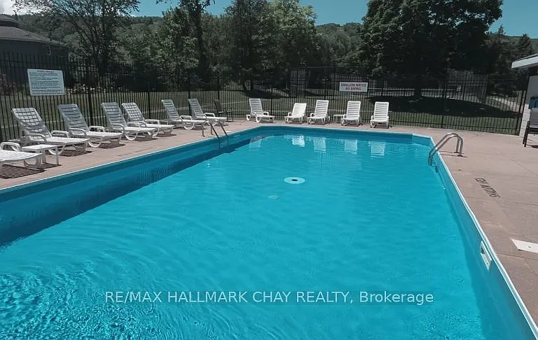 162 Settlers Way #16 — Photo 17
