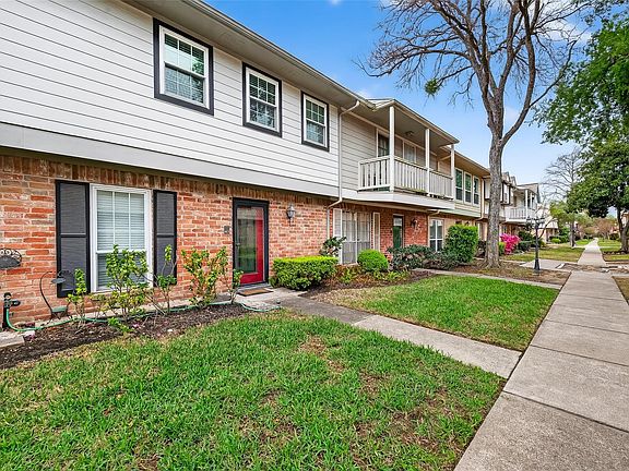 3rd image of 14690 Perthshire Rd APT C