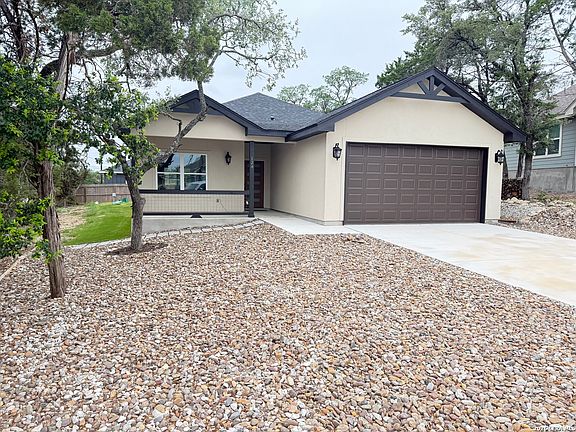 2nd image of 124 LOOKOUT  CT