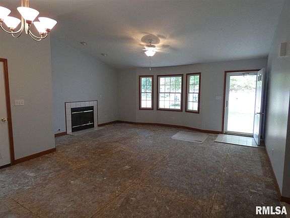 4th image of 1B Corn Silk Ln