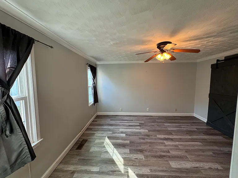 857 N Clayton St — Photo 6