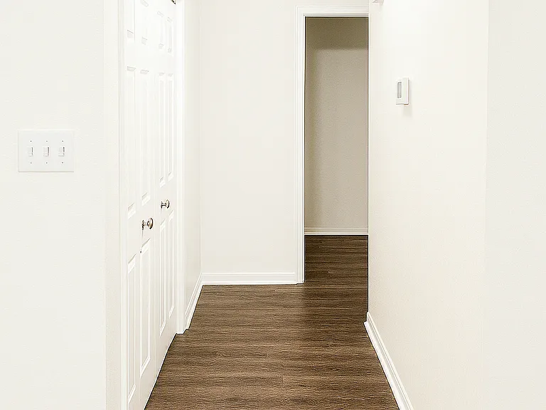 534 Meadow Ln — Photo 9