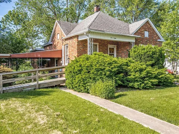 608 Panhorst St, Staunton, IL 62088