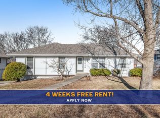 7016 NW Blair Rd, Parkville, MO 64152