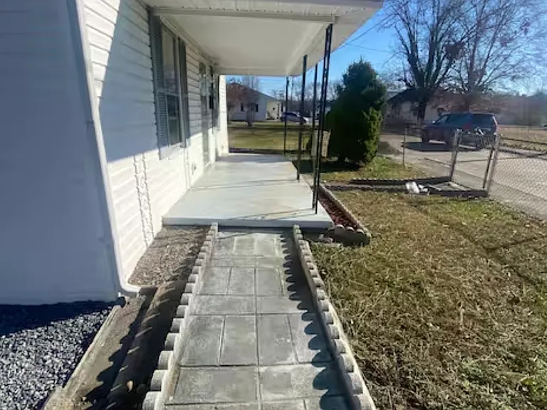 206 E Millpond St — Photo 18