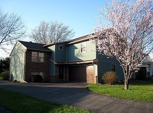 558 Indian Ridge Trl, Rossford, OH 43460