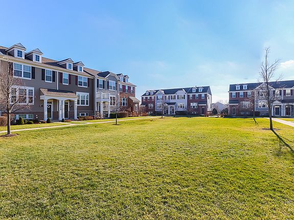 2nd image of 3209 Coral Ln