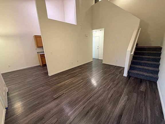 2nd image of 1133 Plantation Ct #0