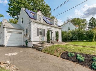 11 Brook St, Hamden, CT 06514