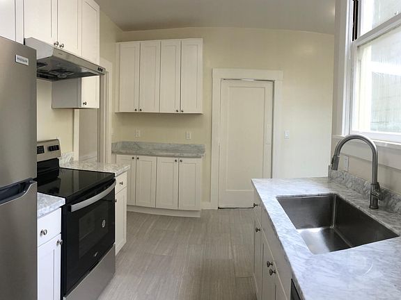 4th image of 590 7th Ave